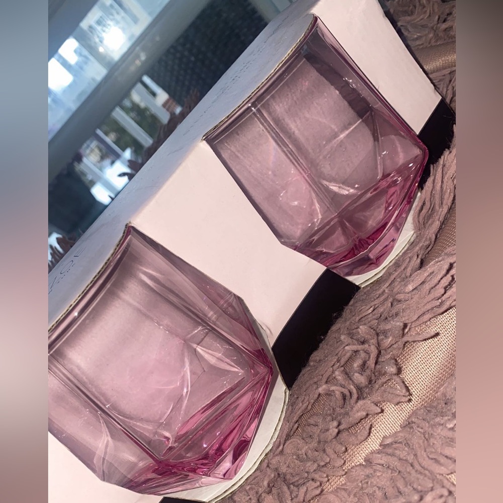 LAST PAIR ❣️NWT Rachel Zoe set of 2 pink stemless geometric wine glasses - Picture 6 of 7